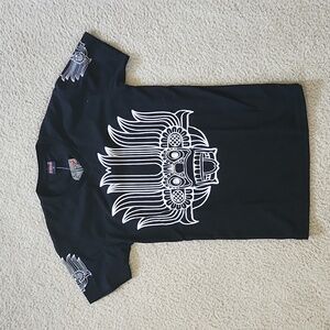 Boys Enro v-neck tshirt Sri Lankan mask design boys size 12